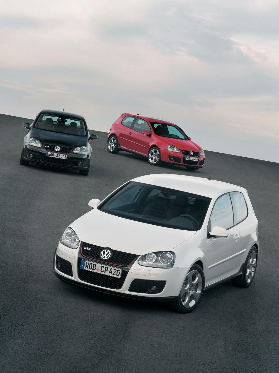  Volkswagen Golf GTi 2005 года  (фото 27 из 135)